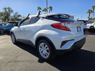 Toyota C-HR 2021 LE 4dr Crossover