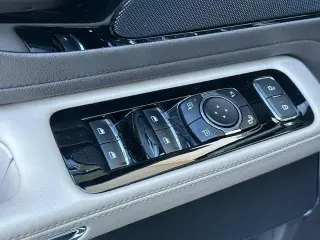 Lincoln Aviator 2023 AWD Reserve 4dr SUV