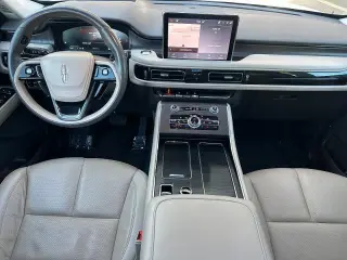 Lincoln Aviator 2023 AWD Reserve 4dr SUV