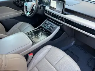 Lincoln Aviator 2023 AWD Reserve 4dr SUV