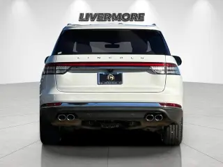 Lincoln Aviator 2023 AWD Reserve 4dr SUV