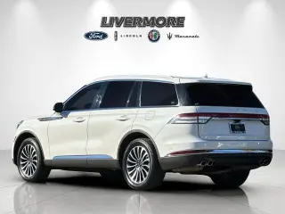 Lincoln Aviator 2023 AWD Reserve 4dr SUV