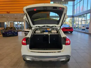 Mercedes-Benz GLA 2018 AWD GLA 250 4MATIC 4dr SUV