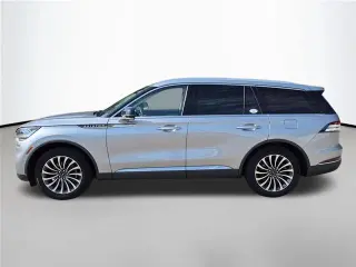Lincoln Aviator 2023 estándar 4dr SUV