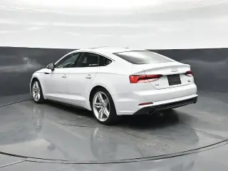 Audi A5 Sportback 2018 con transmisión automática AWD 2.0T quattro con paquete Premium Plus de 4 puertas Sportback