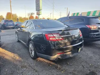 2014 Ford Taurus