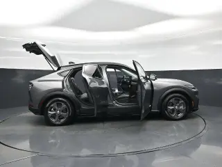 Ford Mustang Mach-E 2023 Select 4dr SUV