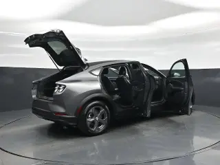Ford Mustang Mach-E 2023 Select 4dr SUV