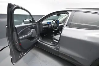 Ford Mustang Mach-E 2023 Select 4dr SUV
