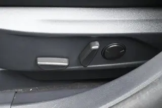 Ford Mustang Mach-E 2023 Select 4dr SUV