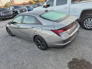 Hyundai Elantra 2021 SEL 4dr Sedán