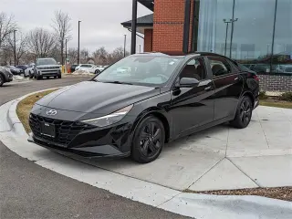 Hyundai Elantra 2021 SEL 4dr Sedán