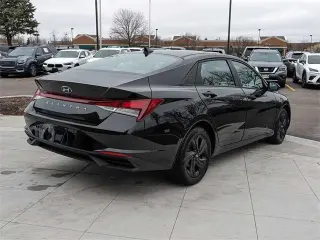 Hyundai Elantra 2021 SEL 4dr Sedán