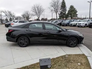 Hyundai Elantra 2021 SEL 4dr Sedán
