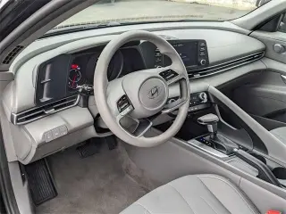 Hyundai Elantra 2021 SEL 4dr Sedán