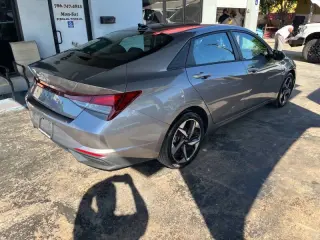 Elántra Hyundai 2023