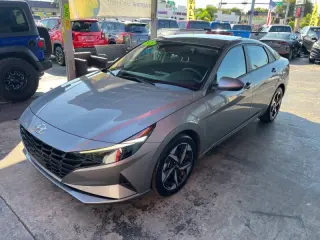 Elántra Hyundai 2023