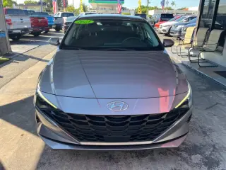 Elántra Hyundai 2023