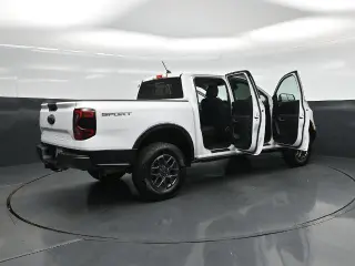 Ford Ranger 2024 4x2 XLT 4dr SuperCrew 5.0 ft. SB