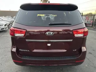 2015 Kia Sedona