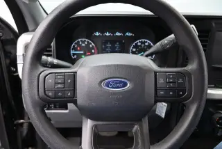 Ford F-250 Super Duty 2023 4x4 XL 4dr Crew Cab 6.8 ft. SB Pickup