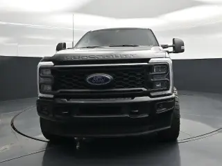 Ford F-250 Super Duty 2023 4x4 XL 4dr Crew Cab 6.8 ft. SB Pickup