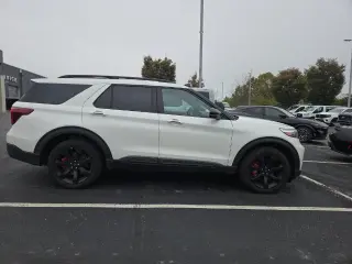 Ford Explorer 2023 AWD ST 4dr SUV