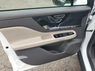 Lincoln Corsair 2024 AWD Premiere 4dr SUV