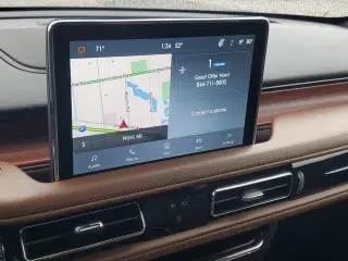 Lincoln Aviator 2023 AWD Reserve 4dr SUV