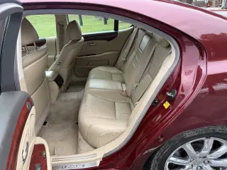 2007 Lexus LS 460