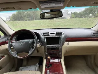 2007 Lexus LS 460