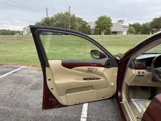 2007 Lexus LS 460