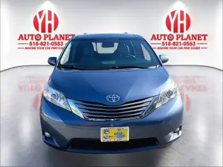 Toyota Sienna del año 2017