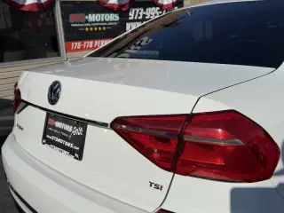 2016 Volkswagen Passat