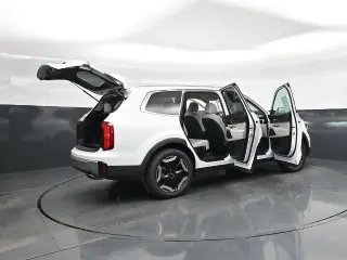 Kia Telluride 2023 S 4dr SUV