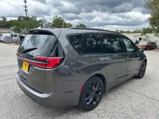 2021 Chrysler Pacifica
