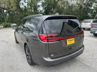 2021 Chrysler Pacifica