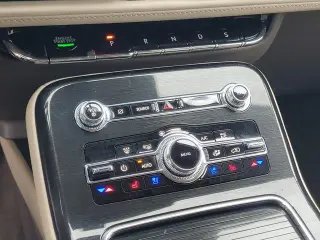 Lincoln Nautilus 2023 AWD Reserve 4dr SUV