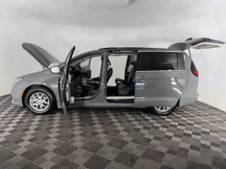 2022 Chrysler Pacifica
