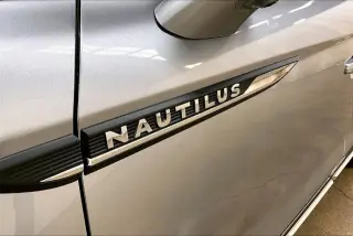 Lincoln Nautilus 2023 AWD Reserve 4dr SUV