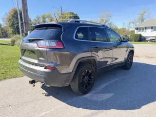 Jeep Cherokee 2021