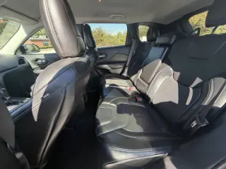 Jeep Cherokee 2021