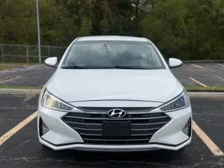 Hyundai Elantra del año 2020