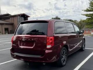 Dodge Grand Caravan del 2017