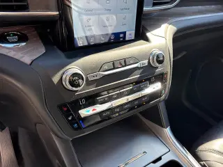 Ford Explorer 2020 AWD Platinum 4dr SUV