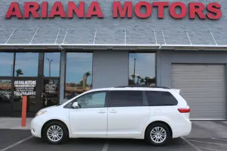 2016 TOYOTA SIENNA