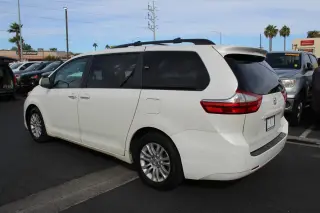 2016 TOYOTA SIENNA