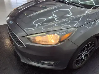 Ford Focus 2017 SEL 4dr Hatchback