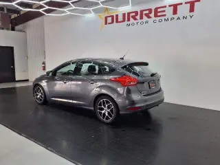 Ford Focus 2017 SEL 4dr Hatchback