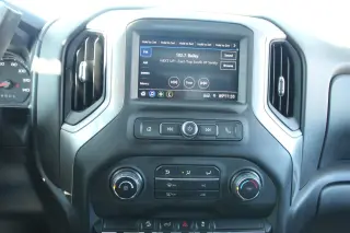 2021 CHEVROLET SILVERADO 1500 CABINA DE 4 LUGARES
